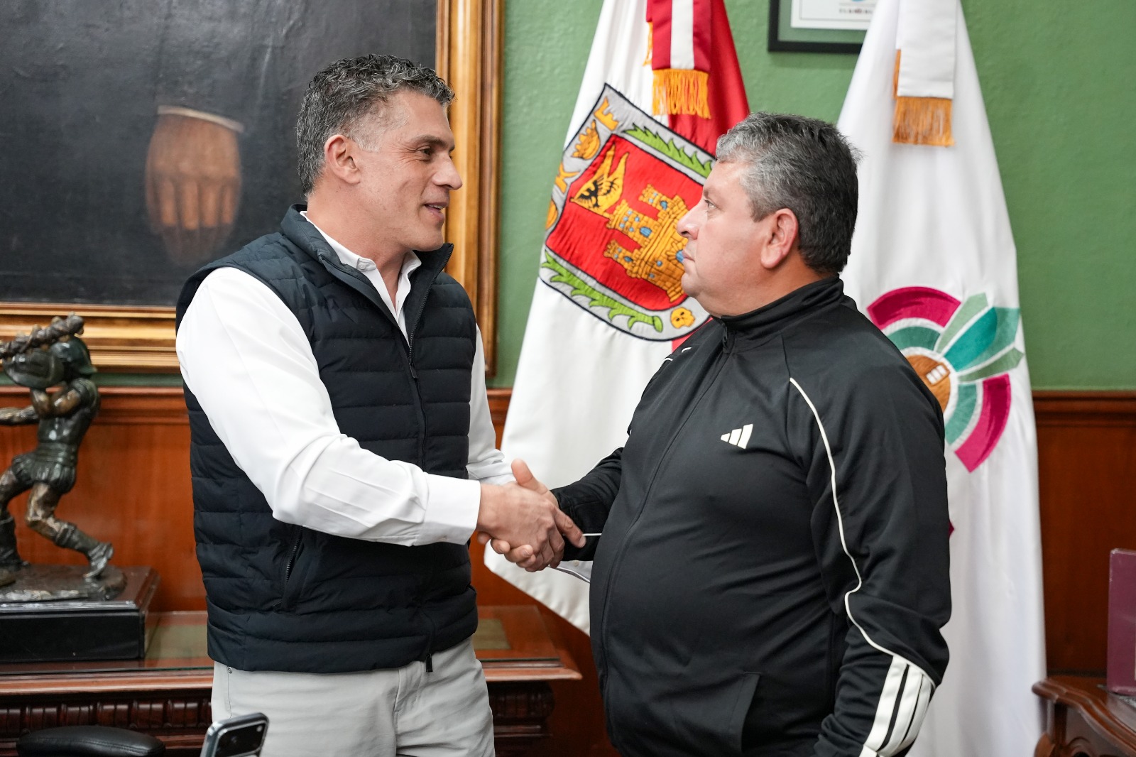 Tlaxcaltecas reconocen cercanía y atención de Alfonso Sánchez García en primera audiencia pública del 2026